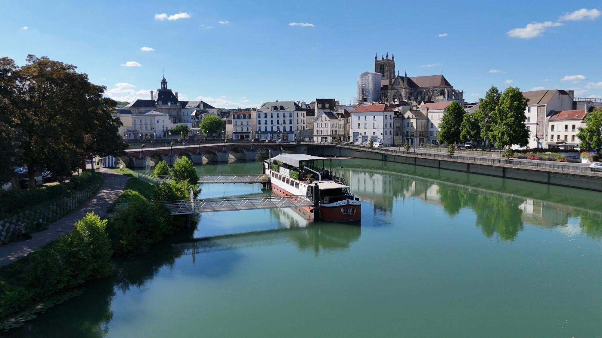 Spicy - Sejour Insolite Sur La Marne Meaux Esterno foto